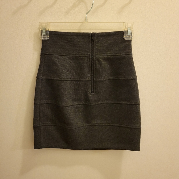 Talula fitted miniskirt size 0 - Picture 3 of 3